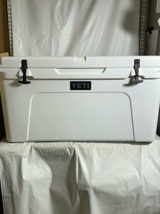 YETI* cooler-box 