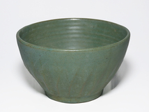 東南アジア諸国陶器.ベトナム.タイ.色絵.青磁釉.青磁茶碗.発掘品に近い感じの肌です。_画像1