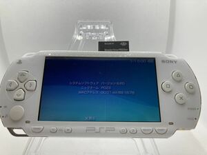 美品　PSP1000ホワイト　メモリースティック付き　SONY ソニー プレイステーションポータブル 
