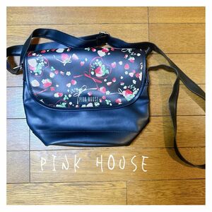 *お値下げ 美品 PINKHOUSE メリーストロベリー 苺柄 黒 ショルダーバッグ