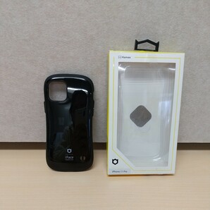 y013104fm iFace First Class Standard iPhone 11 Pro ケース ブラックの画像1