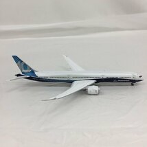 模型 飛行機 BOEING ボーイング 787-10 DREAM LINER 箱付き【CAAT1060】_画像4