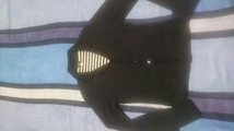 948アルマーニジーンズフロントマルチポケットつき 左胸イーグルマーク刺繍付き 襟付 長袖 ニット イタリア ミラノ サイズ 42AJGAEAAX _画像1