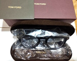 希少 人気モデル TOMFORD トムフォード TF5488 TF5488−B 001 メガネ　眼鏡 Black 黒　