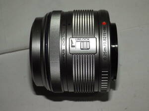 ■中古美品M.ZUIKO DIGITAL 14-42mm 1:3.5-5.6銀■マイクロフォーサーズ用レンズ■動作確認済■