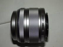 ■中古美品M.ZUIKO DIGITAL 14-42mm 1:3.5-5.6銀■マイクロフォーサーズ用レンズ■動作確認済■_画像3