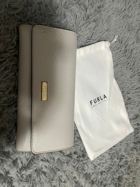 FURLA 長財布