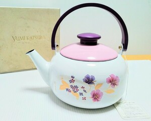 未使用 桂由美 YUMI KATSURA ヤカン やかん 箱付き ホーローケトル 2.5L キッチン雑貨 インテリア レトロ 花柄 紫 ピンク 長期保管品