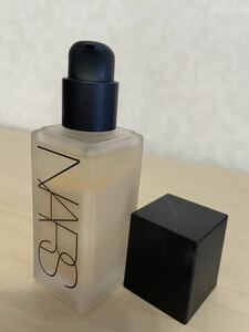 ナーズ　NARS オールデイ　ルミナスティック　ウェイトレス　ファンデーション　30ml LIGHT6 定価6710円　未使用　定形外発送は350円　G