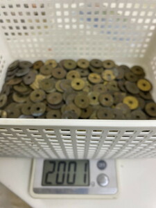 【３８１】5円玉　約2kg　昭和　平成　現行　小銭　五円　5円　黄銅　硬貨　貨幣　日本硬貨　長期保管品