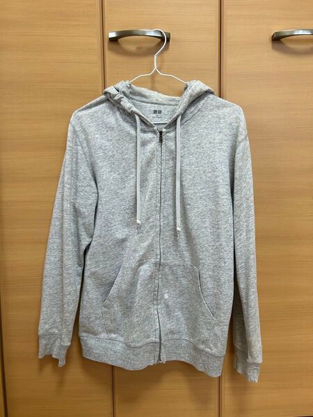 お値下げ中 UNIQLO パーカー グレー レディース