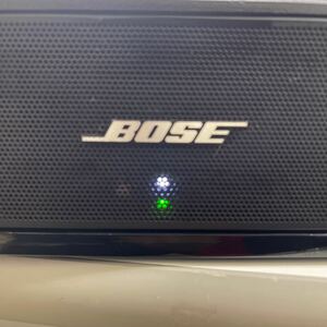 Y1051504 BOSE ボーズ Solo TV sound system テレビ用スピーカー 電源コード/リモコン裏蓋ナシ　通電　Bluetooth 接続動作確認済み