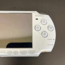 Y1201750 SONY・ソニー　PSP本体のみ　PSP2000　電池ない為動作未確認　ジャンク品_画像4