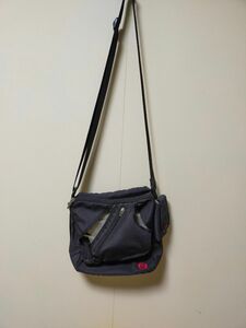 gravis グラビス NYLON SHOULDER BAG ショルダーバック ブラック スノボ Burton バートン