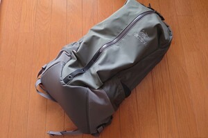 ARCTERYX アークテリクス　リュック　バックパック　グレー