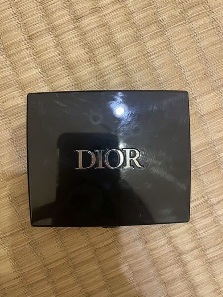 Dior サンククルール 743 ローズチュール アイシャドウ