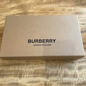 BURBERRY バーバリー 空箱　保存袋付き