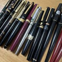 廃盤 万年筆 ボールペン 17本 まとめて 大量セット デスクペン PILOT パイロット PLATINUM SHEAFFER PARKER モンブラン 昭和レトロ vintage_画像3