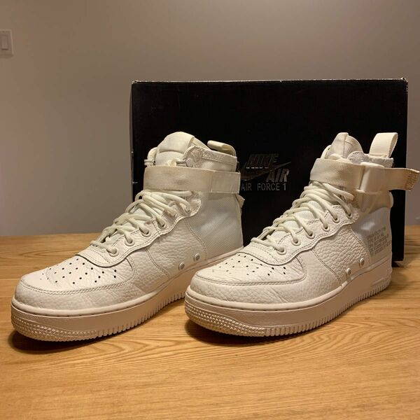 NIKE SF AF1 MID