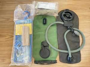 中古実物　camelbak ハイドレーション 洗浄キット付き　サバゲー装備　米軍　lbt eagle crye