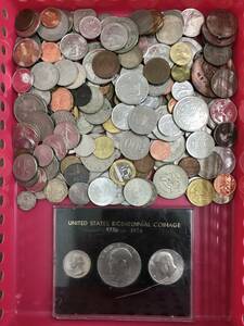 N122 【1円スタート】 外国銭　まとめ売り　古銭　硬貨　貨幣　コイン　計・約1.3㎏　大量