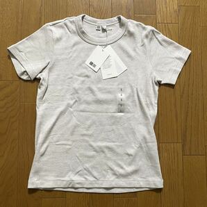 新品タグ付き ユニクロユー UNIQLO U クルーネック Tシャツ グレー 半袖Tシャツの画像1