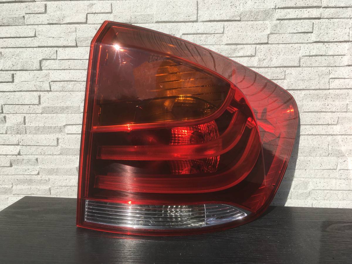 E84 X1 前期 BMW 純正 Xシリーズ テール ランプ ユニット ライト 右 tail right