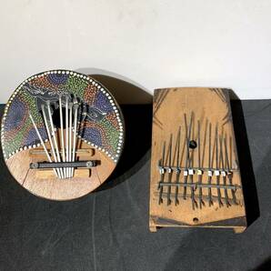 カリンバ 2つセット 民族楽器 木製 ココナッツ アジアン 親指ピアノ ハンドオルゴール アフリカ バリ島 現状品の画像1