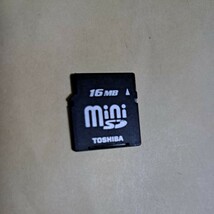 東芝　TOSHIBA　mini SDカード　16MB メモリーカード_画像1