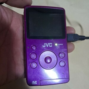 ジャンク品　故障品　日本ビクター　victor　JVC GC-FM1-V　パープル　デジタルオーディオプレーヤー　本体のみ