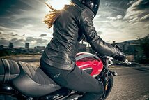 Lサイズ - ブラック - ALPINESTARS アルパインスターズ Stella 女性用 Banshee ショートパンツ_画像4