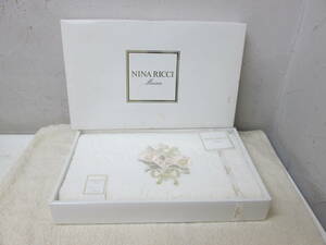 (6)♪NINA RICCI ニナリッチ バスタオル ホワイト 花柄刺繍 未使用