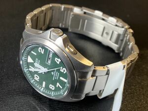 C/223 美品 CITIZEN PMD56-2951 シチズン 腕時計
