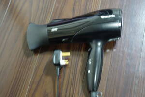 【中古美品/頻度少】Panasonic　パナソニック　2500W Hair Dryers EH-NE83　（ヘアドライヤー）イギリス/シンガポールなど　海外用