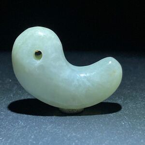 《鑑別書付》糸魚川・A貨天然無処理翡翠(Jadeite)勾玉　まがたま・10.3g