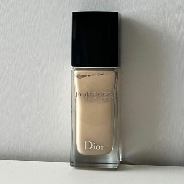 ディオールスキン フォーエヴァー フルイド グロウ 0N リキッドファンデーション Dior