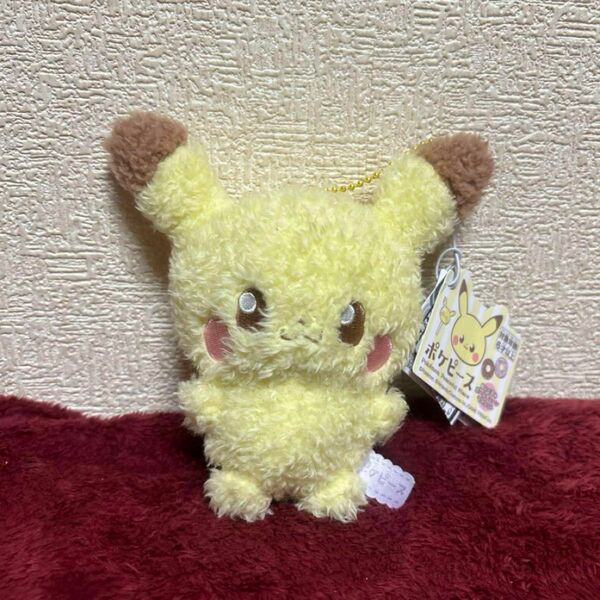 ポケモン　ポケピース　ピカチュウ　ぬいぐるみ