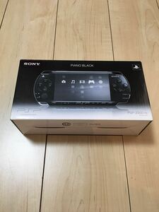 PSP2000本体 ピアノブラック　充電器　バッテリー　箱付属