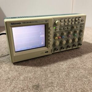 Tektronix テクトロニクス TDS2014B デジタルストレージオシロスコープ 電源コード付き 通電OK 現状品