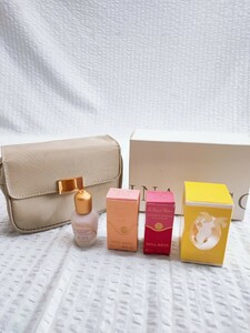 NINA RICCI ポーチセット JAL オリジナル 未使用 ニナリッチ ネイル 口紅 オーデトワレ ファンデーション コレクション レア 当時物(014203