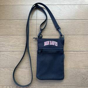 [ beautiful goods ]BEN DAVIS Ben tei screw smartphone shoulder bag pochette smart phone black black postage 185 jpy 
