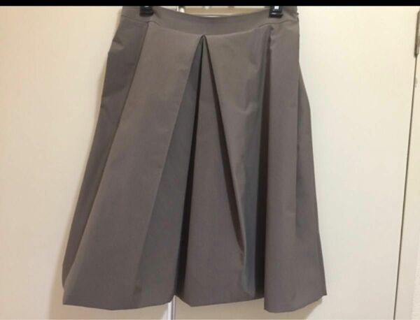 お値下げしました　Mプルミエ BLACK タック素敵 スカート 34 小さいサイズ 5号　Sサイズ　XSサイズ 