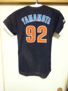 大阪近鉄バファローズ　＃９２山本選手　ビジターユニフォーム　９９-９２（宅急便送料無料）