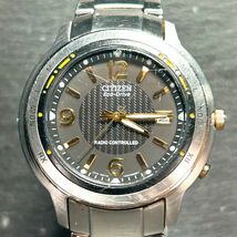 CITIZEN シチズン エコドライブ A412-T005811 腕時計 ソーラー 電波時計 アナログ カレンダー 3針 メタルバンド ブラック文字盤 動作確認済_画像3