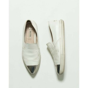  box attaching miumiu slip-on shoes po Inte do metal leather high class pretty adult white / silver 22.5 w0034-21-005