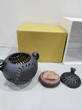 ■【55905】激安骨董★透かし彫り　陶器　香炉　直径12.5ｃｍ　高さ14ｃｍ前後　現代的造形■_画像1