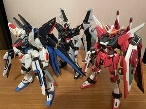 ガンプラ まとめ売り 組み立て済み MG ストライクフリーダム インフィニットジャスティス ストライクノワール SEED DESTINY まとめ パーツ