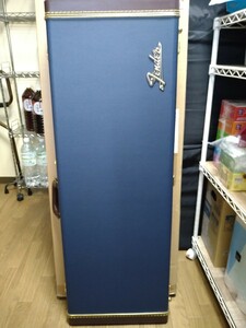 中古品 美品 Fender Classic Series Wood Case Strat/Tele Navy Blue （カギ付）ハードケース ストラト/テレキャス ネイビーブルー（値下）