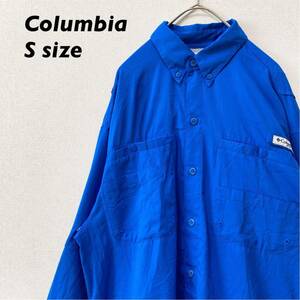 コロンビア　長袖シャツ　フィッシングシャツ　PFG 内メッシュ　男女兼用　Sサイズ　ユニセックス　Columbia ボタンダウンシャツ　青色