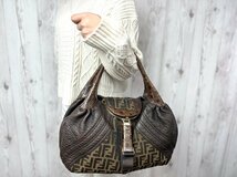 極美品 FENDI フェンディ ズッカ スパイバッグ ハンドバッグ トートバッグ ナイロンキャンバス×レザー 茶系 A4収納可 67569_画像1